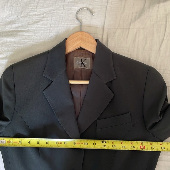 Vintage 90s Calvin Klein 100% wool blazer made in USA. Size 2 - Picture 15 of 15
